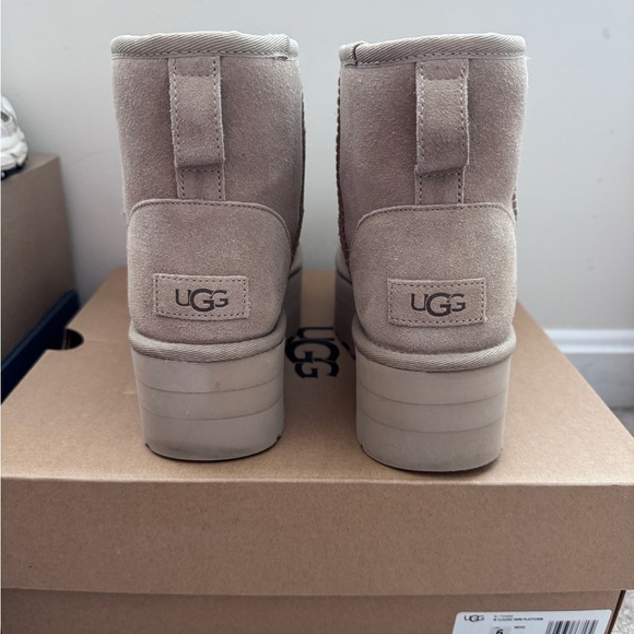 UGG Classic Mini Platform Boots - Mustard Seed - Picture 5 of 6